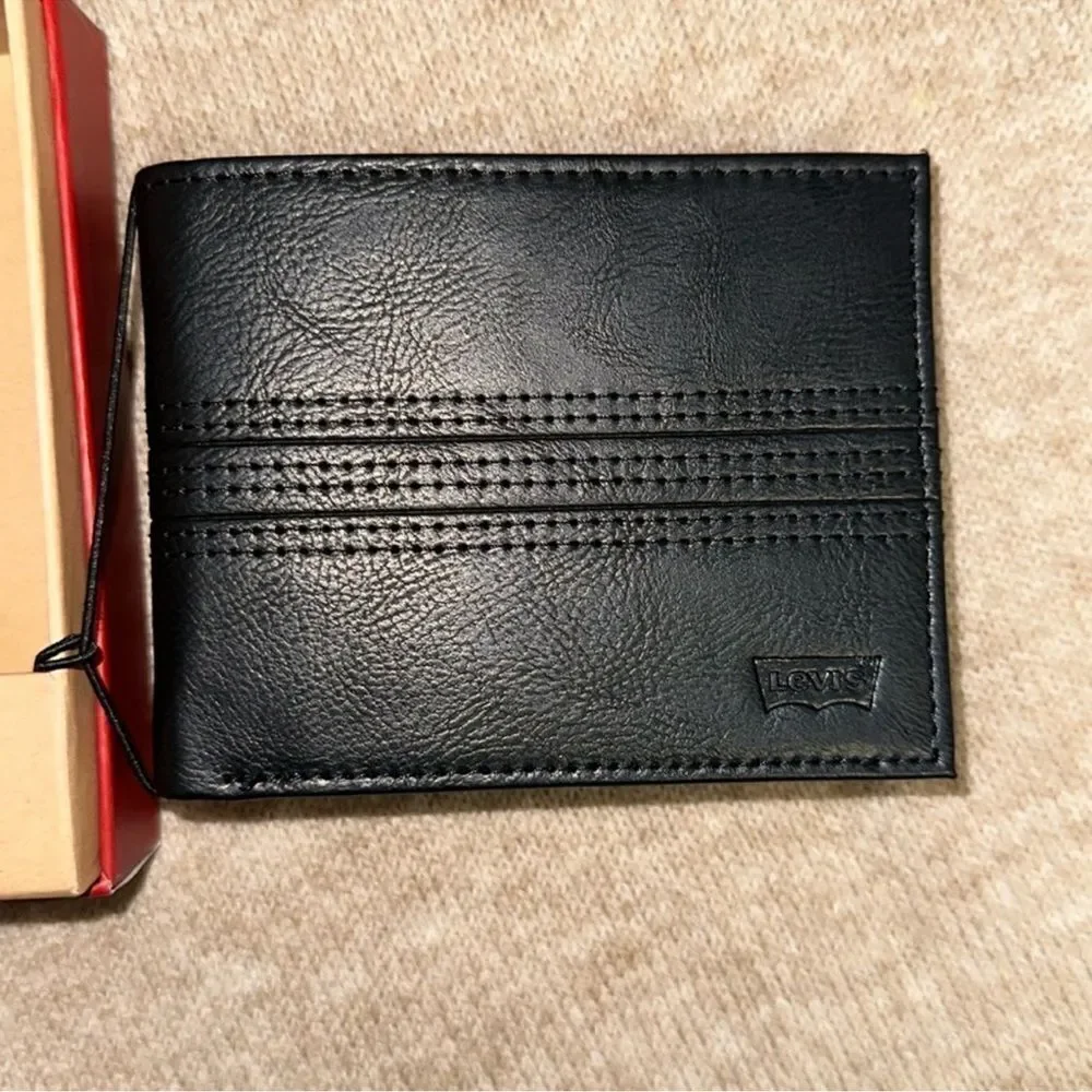 LEVI’S Men’s Black Leather RFID Protection Bifold Wallet